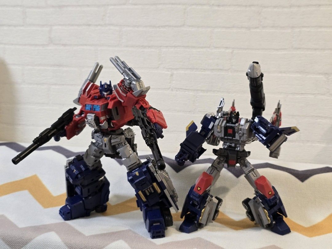Make Toys超神仁萊 （分類：手辦雕像）位於 Hong Kong。 由 dontstopgenki 提交（商品編號 1438227068，圖片 1）。簡介： 9成9新齊件沒爛 沒盒 中環或將軍澳mtr交收。