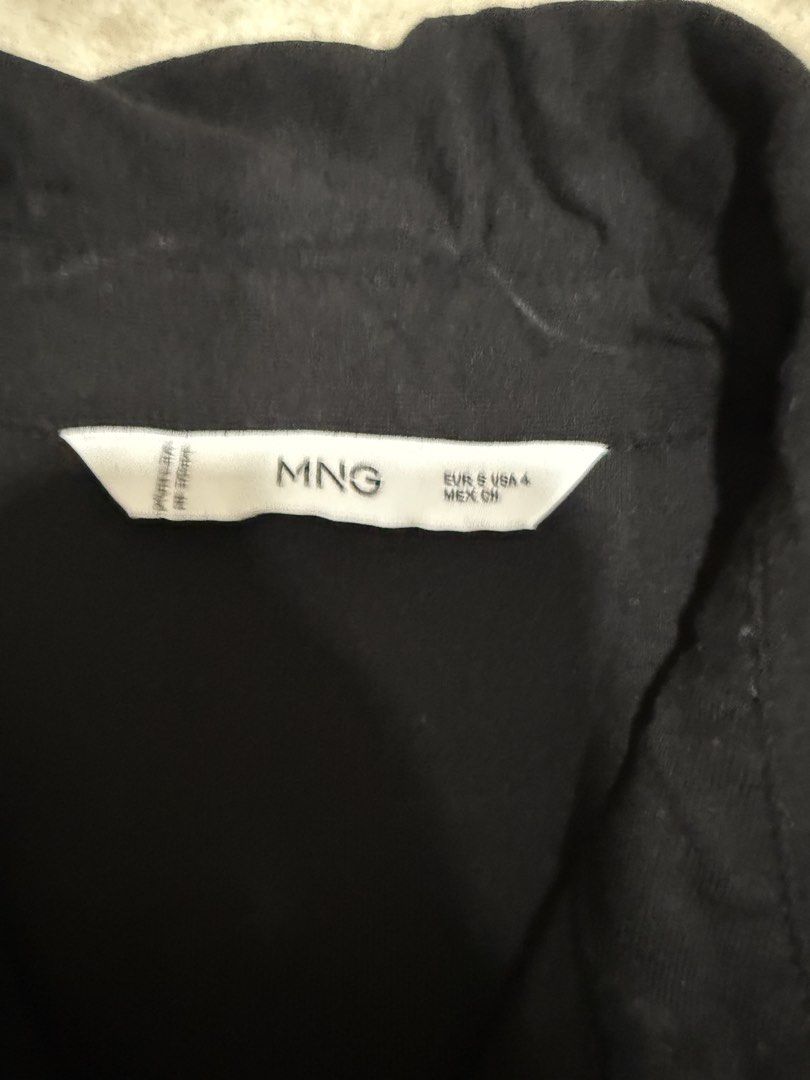 Mango Black Longsleeves (Category: Longsleeves) located in Quezon City. Submitted by s.cl0set (Listing ID 1438260060, Image 2). Description: .