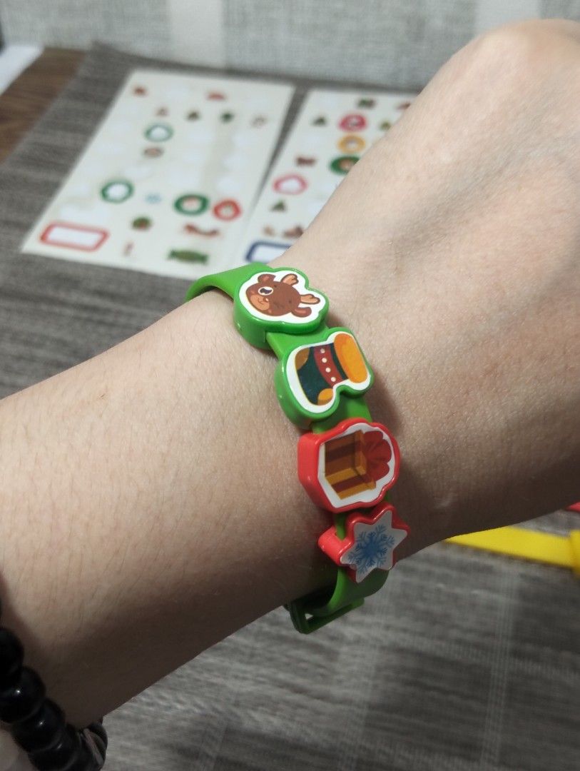 MASI- MERRY CHRISTMAS CHARM BRACELET (Category: Bracelets) located in Batangas. Submitted by amerie_store (Listing ID 1438161635, Image 3). Description: -WYSIWYG -incomplete 🔊Kindly visit & follow my FB page for more updated Toys,Aniks,etc...🤩 🌈👉AMERIE STORE👈🌈 📌Mine Now,Pay after invoice 📌No refund 📌MOP: Gcash 🚛 Shipping sched every Saturday only via Flash Express.