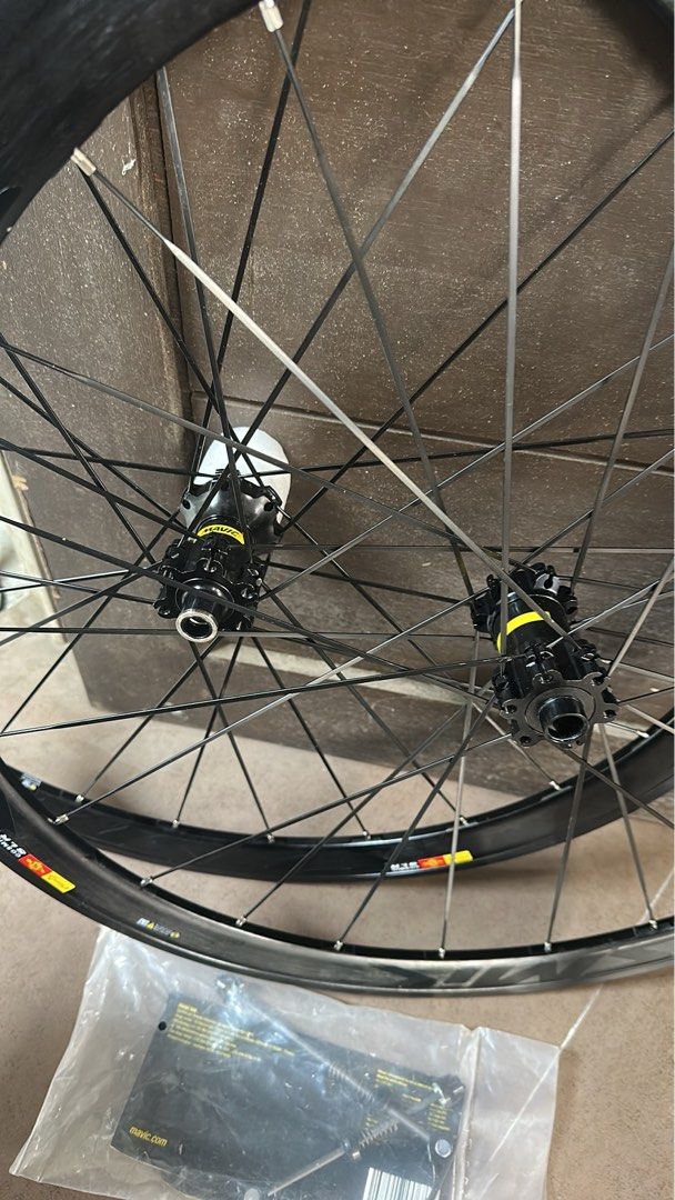 Mavic Road Bike Wheelset (Category: Bicycles) located in Pateros City. Submitted by yamclassic83420 (Listing ID 1438155981, Image 2). Description: - Mavic ssc cosmic slr road bike wheelset - Includes front and rear wheels - Sleek black finish - Features Mavic branding - Wheel size: 700C (28").