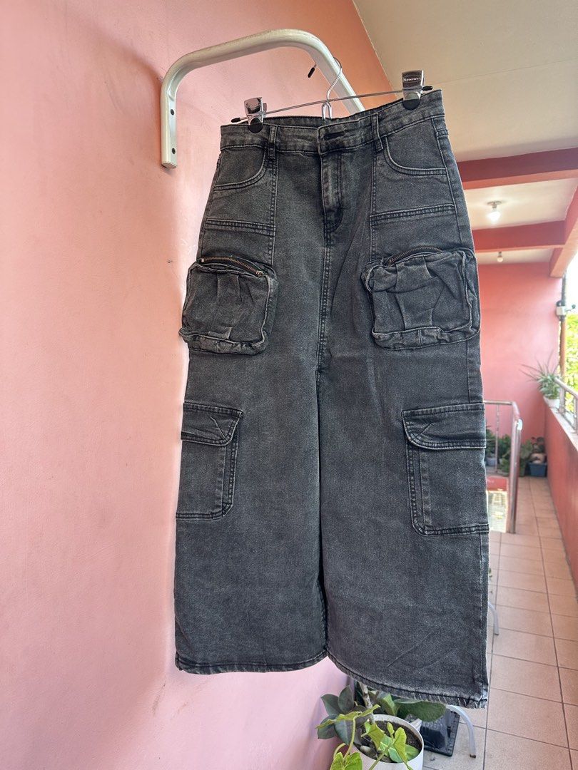 Maxi soft denim skirt (Category: Skirts) located in Pasig City. Submitted by tinydonuts (Listing ID 1438199635, Image 1). Description: .