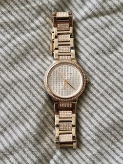(Category: ) located in . Submitted by useddiitemss (Listing ID 1438218357, Image 1). Description: .