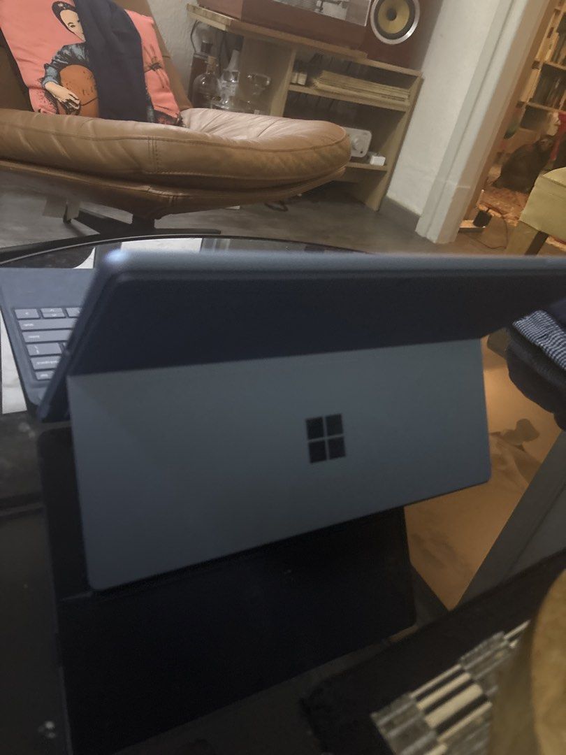 Microsoft Surface Pro 11 with Keyboard and Pen455898261021665281