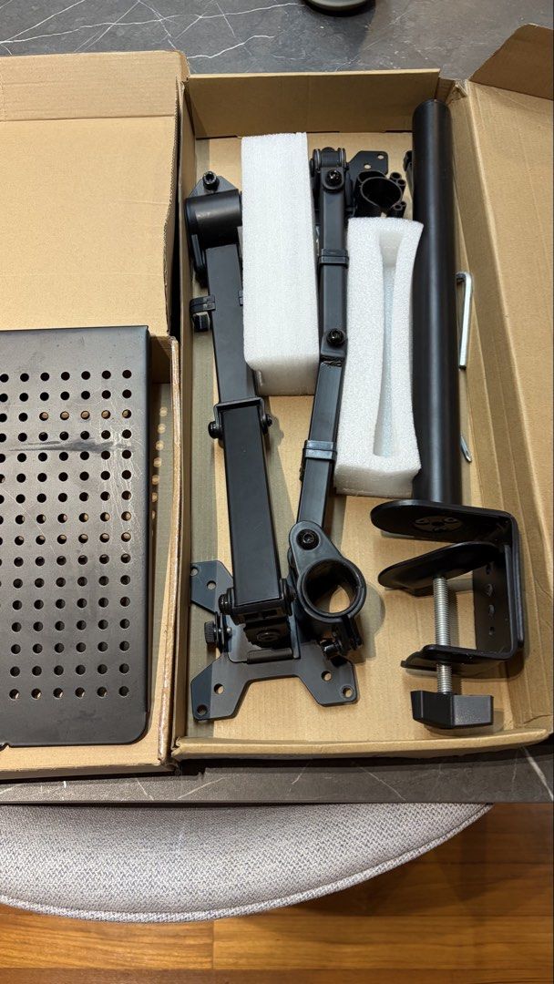 Monitor & Laptop Mount - Black455781716602408962