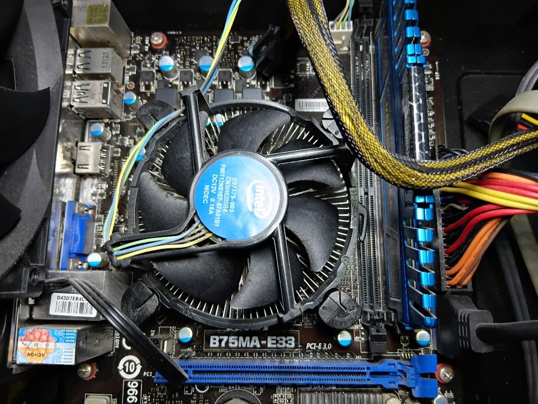 MSI B75MA-E33 Motherboard with Intel i5-3570 CPU456004092308367361