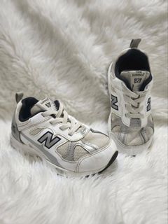 (Category: ) located in . Submitted by anythingtodeclutter_ (Listing ID 1438160515, Image 1). Description: .