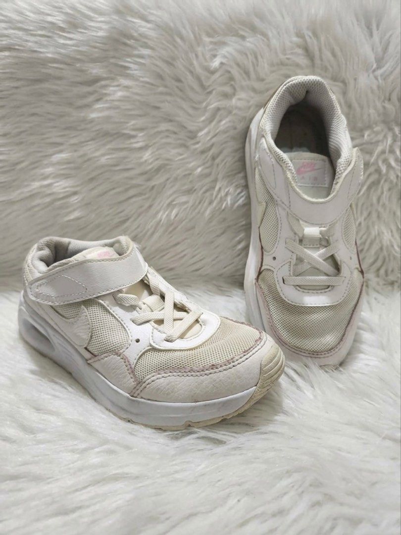 Nike Air Max Kids (Category: Babies & Kids Fashion) located in Cainta. Submitted by anythingtodeclutter_ (Listing ID 1438166107, Image 1). Description: 21cm, 💯 original signs of wear, still in very good condition 📌 price is negotiable, but no lowball offers, please 🩶 kindly double-check your size before buying to avoid confusion, please! 🩶 expect some signs of usage since these are preloved 🩶 strictly no return, no exchange policy.
