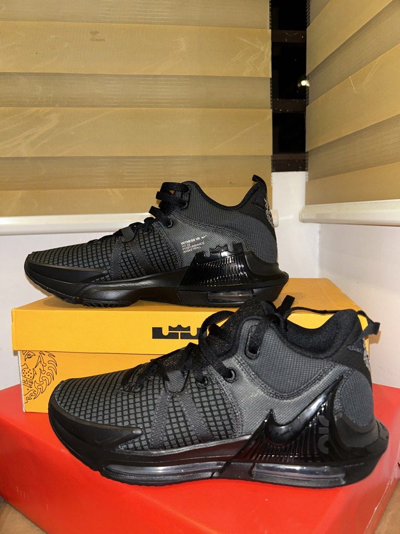 Nike LeBron Witness VII Black (Category: Sneakers) located in Baliuag. Submitted by rdoesgetridofstuff (Listing ID 1438234021, Image 2). Description: - Nike LeBron Witness VII - Black colorway - Size: US 9.5, UK 8.5, EUR 43, CM 27.5 - Features textured upper - Nike swoosh visible - Comes with original box (lion graphic).