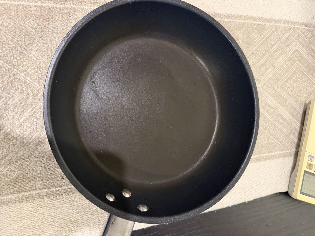 Non-Stick Frying Pan455508089667604480