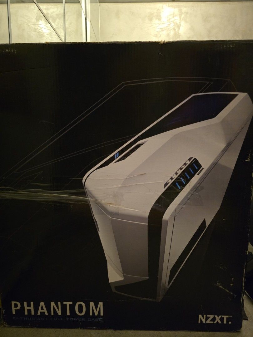 NZXT Phantom Full Tower Case - Red455785168042741761