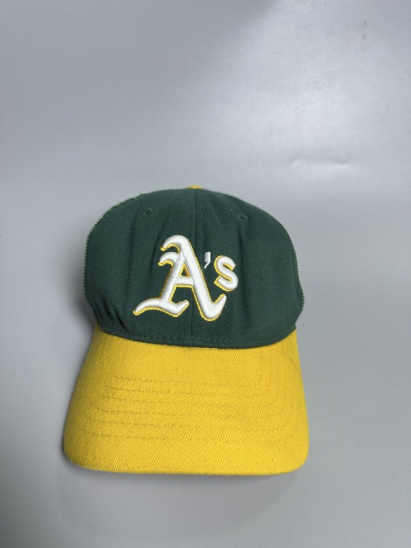 Oakland Athletics MLB Closed Cap (Category: Caps & Hats) located in Ozamiz City. Submitted by quick_done_deals (Listing ID 1438275637, Image 1). Description: 🛒 ** Oakland Athletics MLB Closed Cap** 💯 Excellent Condition 🔍 Issue: None 🎨 Color Rate: 9.5 / 10.