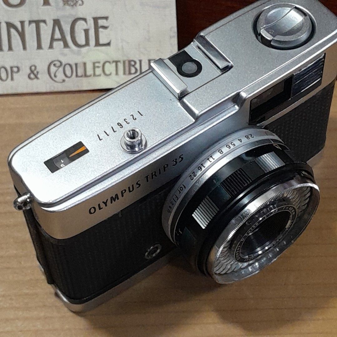 Olympus Trip 35 (Category: Cameras) located in Las Pinas. Submitted by 84vintage (Listing ID 1438281247, Image 2). Description: Actual photos posted. Please examine them carefully as they are part of the description. --📌 MUST READ Before Dealing with us 📌-- ⚠️Price is posted. No lowballs please. ⚠️Vintage items are only sold As Is Where Is. If you want new items without any flaws, you can buy at the mall. Please manage your expectations. ⚠️Pick
