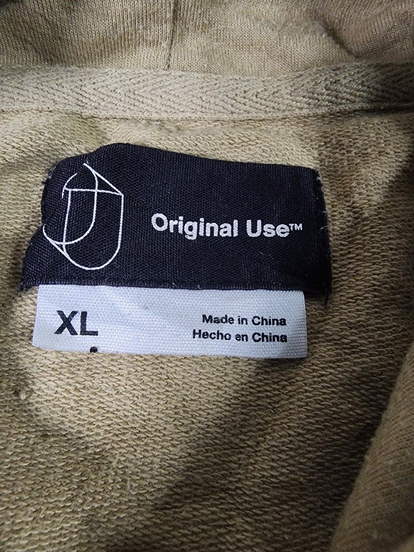Original Use Hoodie (Category: Hoodies) located in La Trinidad. Submitted by closetloop2601 (Listing ID 1438182929, Image 2). Description: 300 + SF Size: Extra Large on tag W: 26 in | L: 26.5 in Very good condition Color may vary due to lighting.