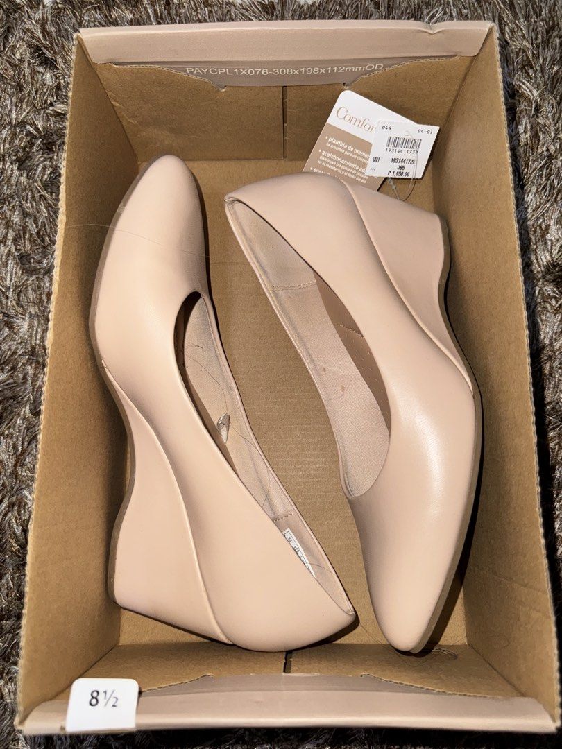 Payless Comfort Plus Heels (Karlile) (Category: Wedges) located in Valenzuela. Submitted by gracemuy (Listing ID 1438155770, Image 2). Description: Payless Comfort Plus Heels (Karlile) color: Nude condition: 9.5/10 Used Once for thesis defense 🌟 size: 8.5 / EUR 39.5 100% Authentic - bought in Payless SM Annex ₱900 (₱1,650 SRP).