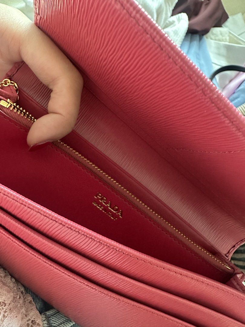 Prada Vitello Move Long Wallet (Category: Luxury Bags & Wallets) located in Cebu City. Submitted by everythingestetik (Listing ID 1438127433, Image 3). Description: 100% Authentic Prada with authentication card Still like new, in very good condition Has a lot of card slots and compartments RFS: Decluttering .