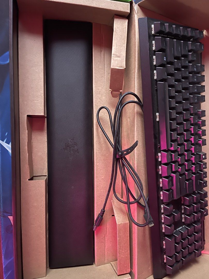 Razer BlackWidow V4 Mechanical Keyboard455884463481835521