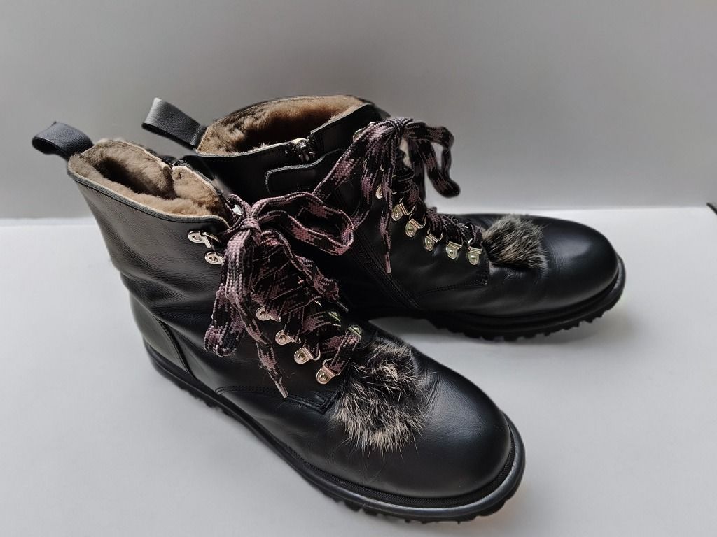Rebecca Minkoff Black Leather Jaylin Combat Boots (Category: Boots) located in Caloocan City. Submitted by reloveebyellie (Listing ID 1438165401, Image 3). Description: - Rebecca Minkoff black leather combat boots - Textured rubber traction outsole - Fur accents - Velvet ribbon laces - Side zipper - Fur lining - No box.
