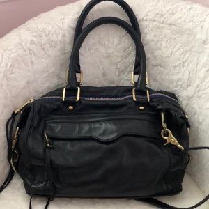 (Category: ) located in . Submitted by vbree (Listing ID 1438233219, Image 1). Description: .
