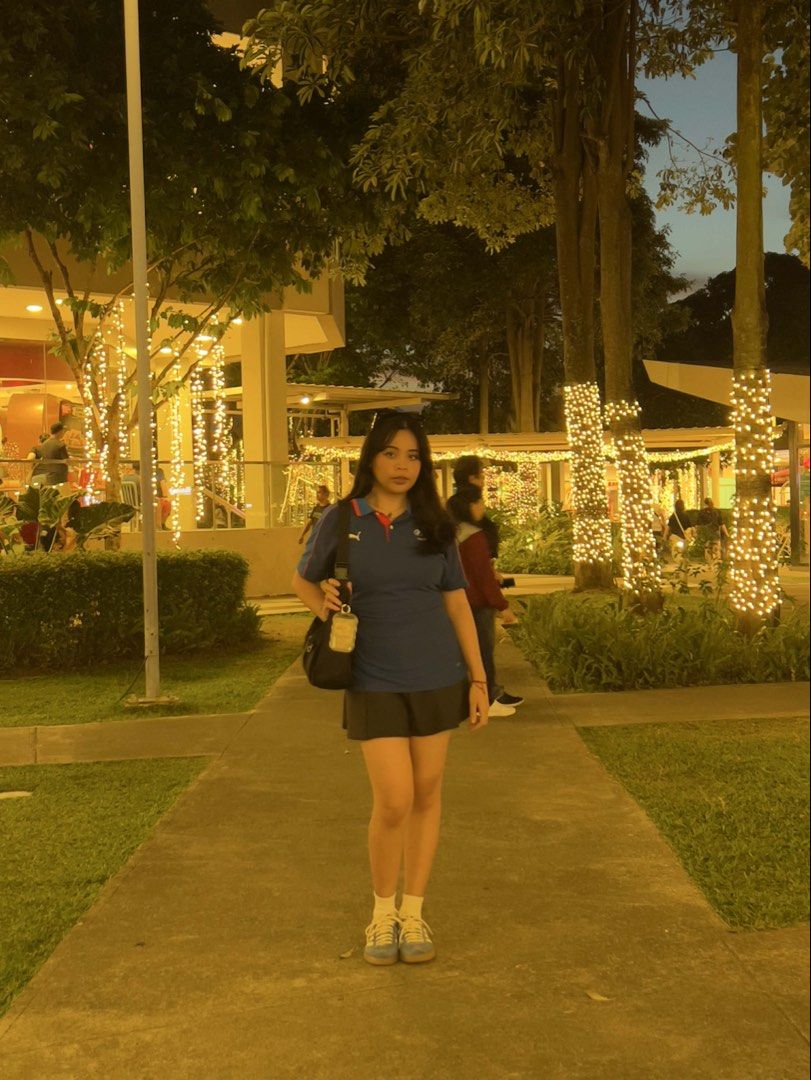 Adidas Spezial Blue Sneakers (Category: Sneakers) located in Batangas. Submitted by deivesuvius (Listing ID 1438185483, Image 3). Description: RFS - need funds for my cat’s vet - gifted by my ex, di pa ka size Details - only worn once - 100% authentic - comes with box and an extra pair of laces (blue) - men’s size - will review offers (as long as reasonable) MOP - gcash, maya, bdo.