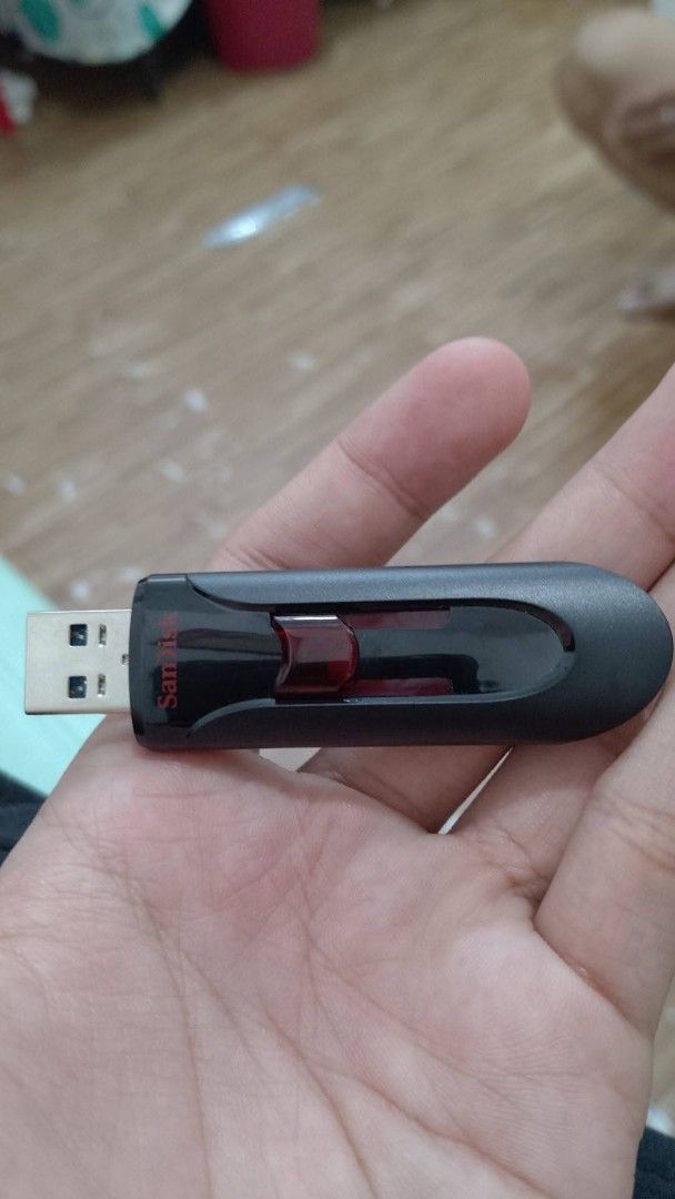 SanDisk Cruzer Glide 3.0 128GB (Category: Hard Disks & Thumbdrives) located in Manila. Submitted by itsurpaul. (Listing ID 1438293776, Image 2). Description: - SanDisk Cruzer Glide 3.0 USB Flash Drive - 128GB storage capacity - Retractable design for easy use - Stylish black with red accent - Made in Malaysia.