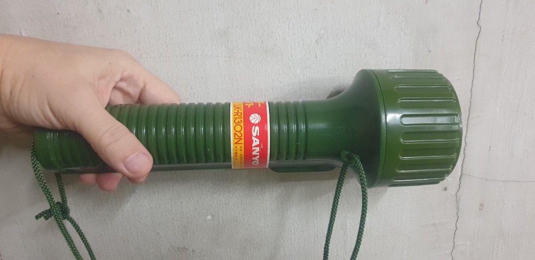 Sanyo Flash light (Category: Everything Else Others) located in Manila. Submitted by zandre615 (Listing ID 1438175060, Image 2). Description: Sanyo flash lught for sale Brand new condition Uses 3 pcs size D battery Manila area.
