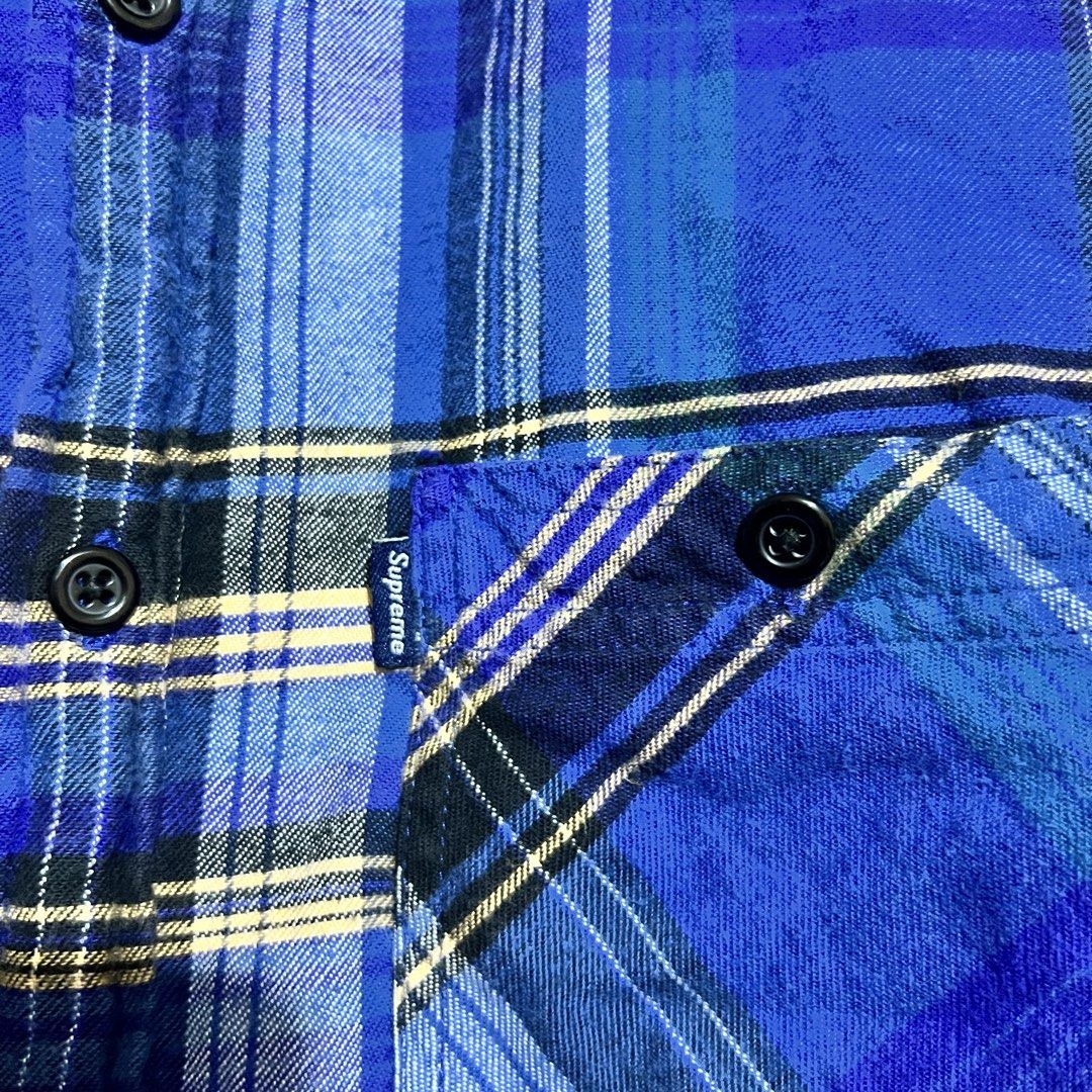 Supreme - Western Plaid Flannel L/S (Category: Tshirts & Polo Shirts ) located in Puerto Princesa. Submitted by theoldtreasures (Listing ID 1438154141, Image 3). Description: Size: Medium on tag No issue Measurements: 21” pit to pit 28/29” length *longback Manage your expectations. Thrifted‼️.