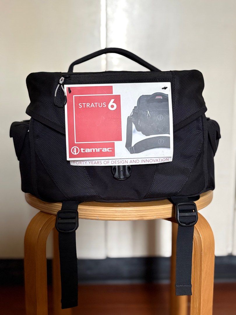 Tamrac Stratus 6 shoulder bag (Category: Everything Else Others) located in Quezon City. Submitted by se2ndlookph (Listing ID 1438219697, Image 1). Description: Tamrac Stratus 6 shoulder bag Like new condition with plastic issue. Please see pictures for details Pick-up location: Quezon City.