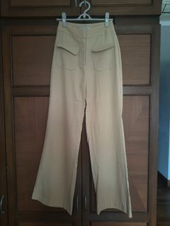 (Category: ) located in . Submitted by wyybes (Listing ID 1438206360, Image 1). Description: .