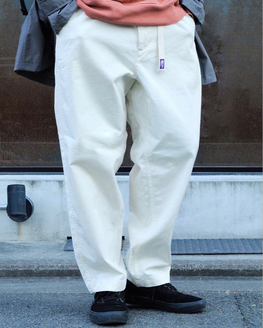 由 misttown_select (刊登 ID 1438220209，圖片 2) 提交，位於 新北市 (New Taipei) 的 THE NORTH FACE PURPLE LABEL 紫標Stretch Twill Wide Tapered Pants NT5052N (類別：其他長褲)，說明： 【 顏色尺寸 】：30/白 【商品狀況】B /不明顯髒汙 ★ 品相等級說明 ★ (SS) 全新品 (原廠包裝/吊牌未拆，僅有取出檢視) (S) 等同全新 (試穿程度） (A)幾乎全新 (僅輕微使用痕跡的二手物品) (B) 輕度使用 (一般正常使用的稍微舊化感) (C) 一般中古 (些微褪色但無破損 ，明顯舊化) (D) 舊品 (大幅褪色或有破損，已修補可使用)。