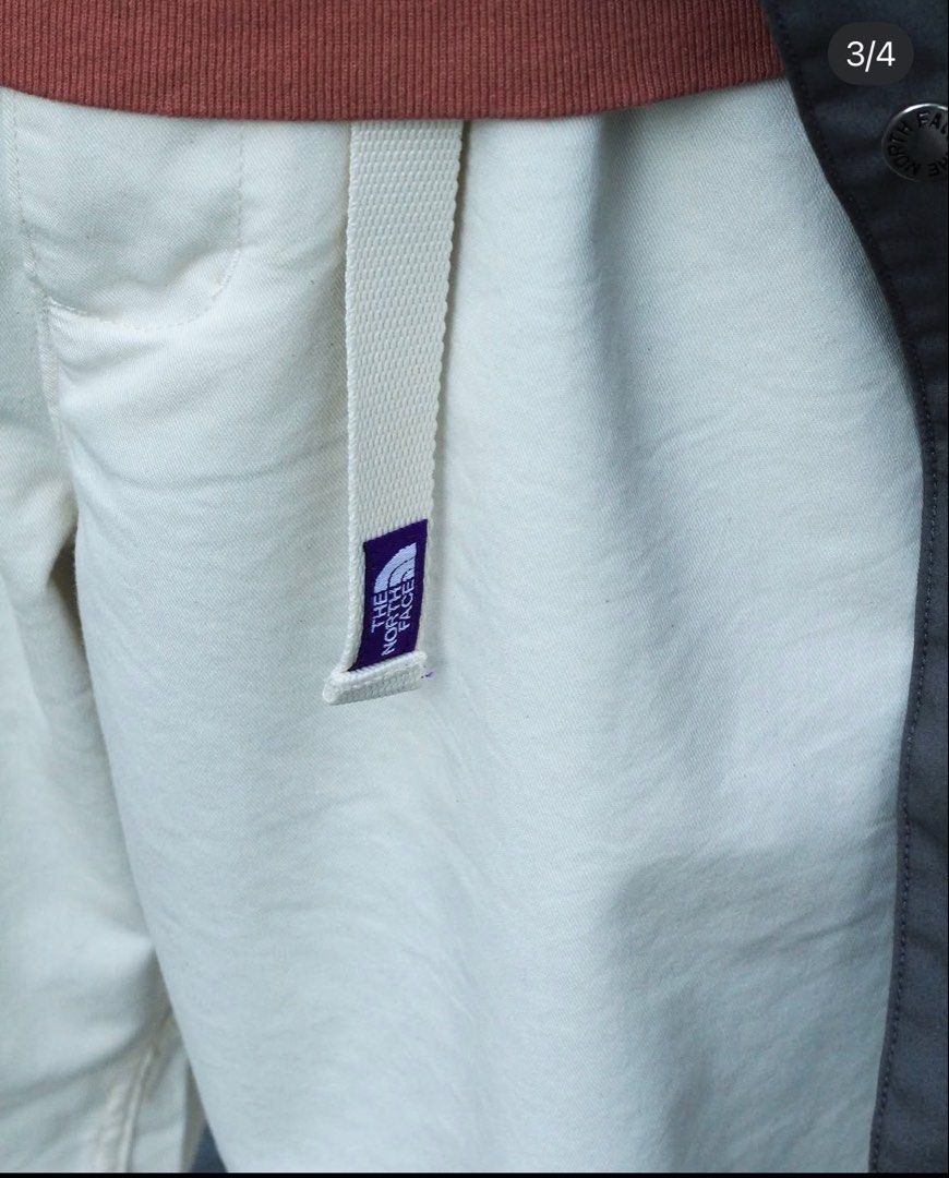 由 misttown_select (刊登 ID 1438220209，圖片 3) 提交，位於 新北市 (New Taipei) 的 THE NORTH FACE PURPLE LABEL 紫標Stretch Twill Wide Tapered Pants NT5052N (類別：其他長褲)，說明： 【 顏色尺寸 】：30/白 【商品狀況】B /不明顯髒汙 ★ 品相等級說明 ★ (SS) 全新品 (原廠包裝/吊牌未拆，僅有取出檢視) (S) 等同全新 (試穿程度） (A)幾乎全新 (僅輕微使用痕跡的二手物品) (B) 輕度使用 (一般正常使用的稍微舊化感) (C) 一般中古 (些微褪色但無破損 ，明顯舊化) (D) 舊品 (大幅褪色或有破損，已修補可使用)。