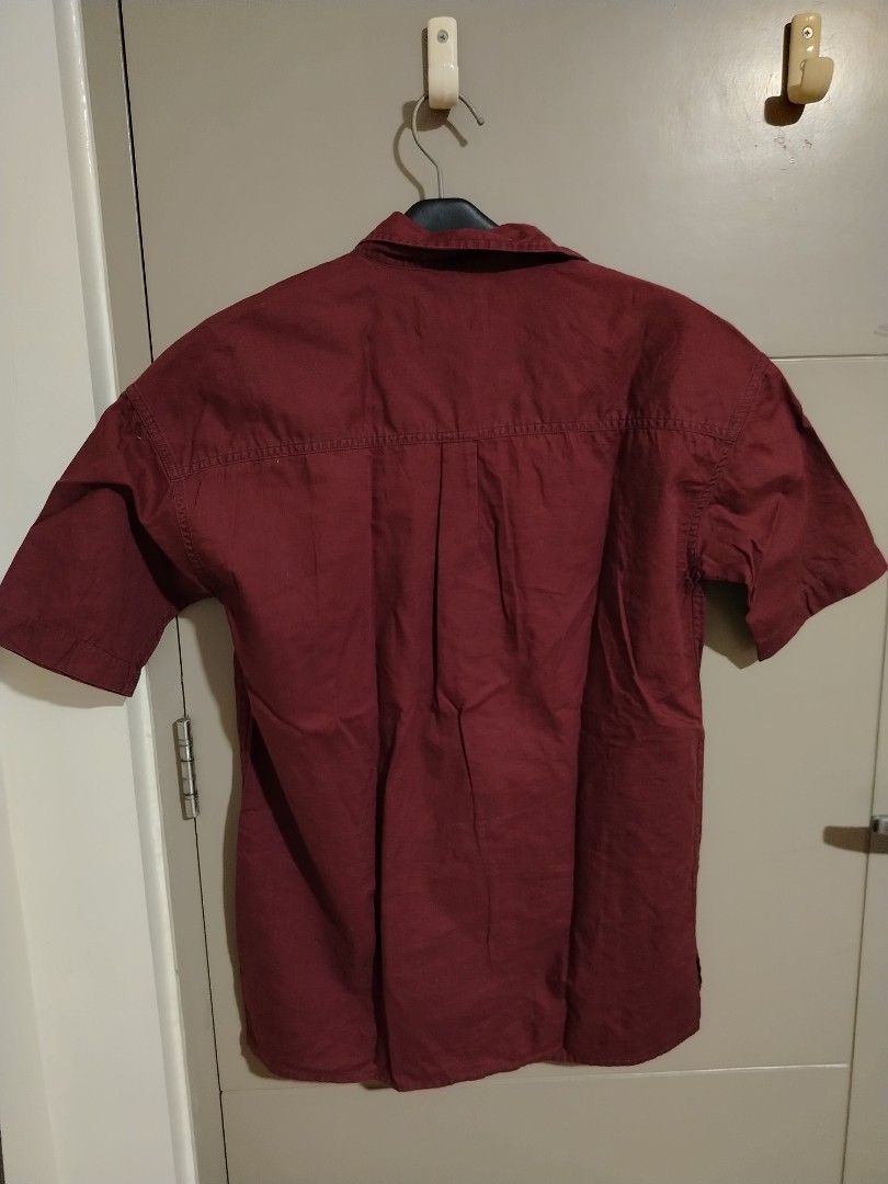 Topman Maroon Polo (Category: Formal Shirts) located in Manila. Submitted by kimchiclothing333 (Listing ID 1438277826, Image 2). Description: .