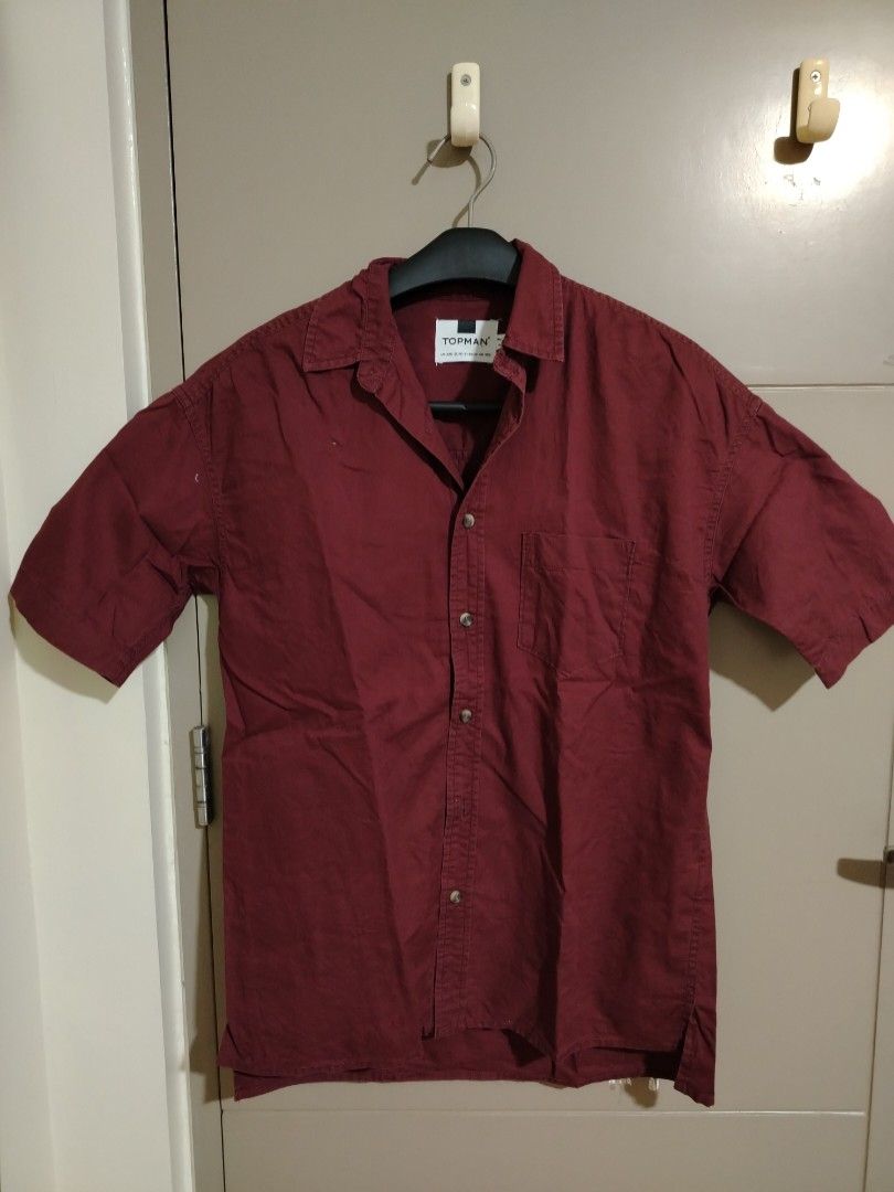 Topman Maroon Polo (Category: Formal Shirts) located in Manila. Submitted by kimchiclothing333 (Listing ID 1438277826, Image 1). Description: .
