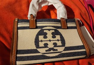 （分類：）位於 。 由 faithtotrust 提交（商品編號 1438231132，圖片 1）。簡介： 。