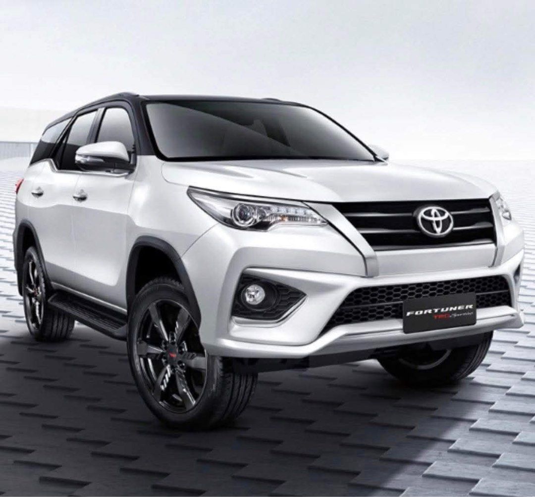 TRD v1 (Category: Body Parts and Accessories) located in Makati City. Submitted by firy003 (Listing ID 1438114192, Image 1). Description: Painted in white and black in chin Free projector fog light, tri color. Rfs: bebenta n fortuner.