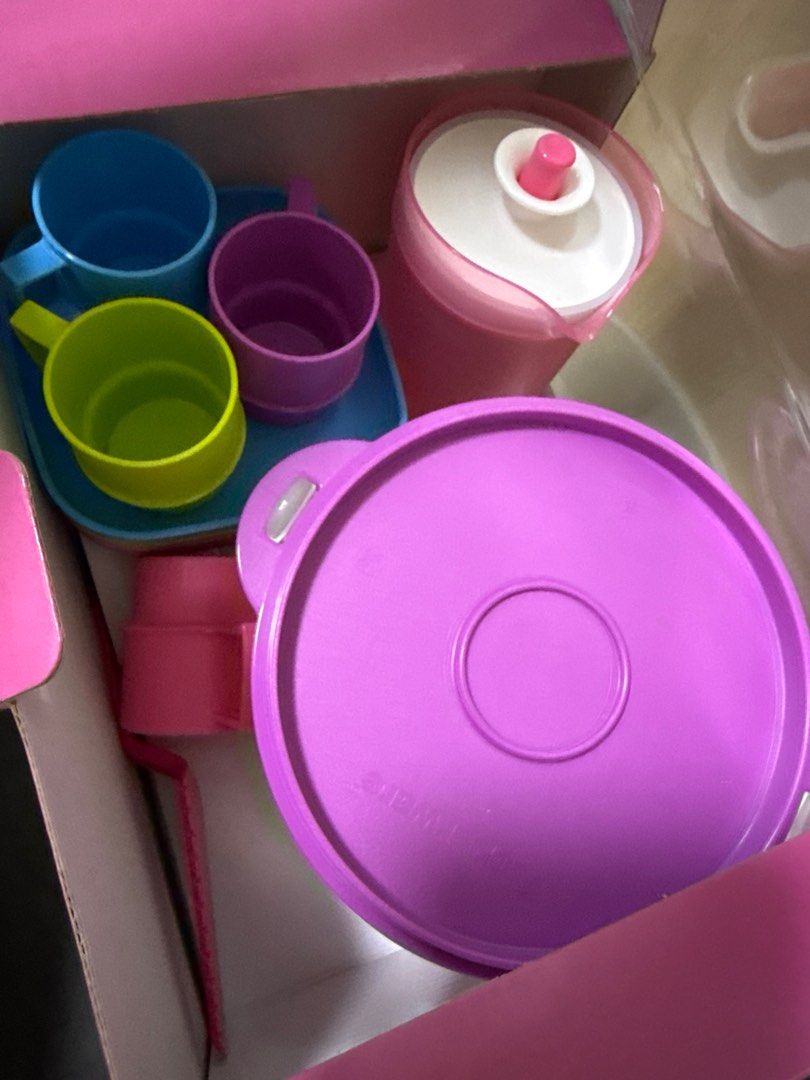 Tupperware Pink Tea Set - Brand New456054072169605120