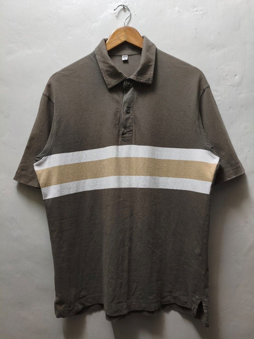 Uniqlo Moss Green Polo (Category: Tshirts & Polo Shirts ) located in Mandaluyong City. Submitted by frivsthriftsph (Listing ID 1438210273, Image 1). Description: Uniqlo Moss Green Polo Lightly used condition. Color rate is 8.5/10. Size L on tag. Actual dimes are 22W by 28L. No issue..