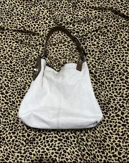 (Category: ) located in . Submitted by shopaholicdollie (Listing ID 1438269545, Image 1). Description: .