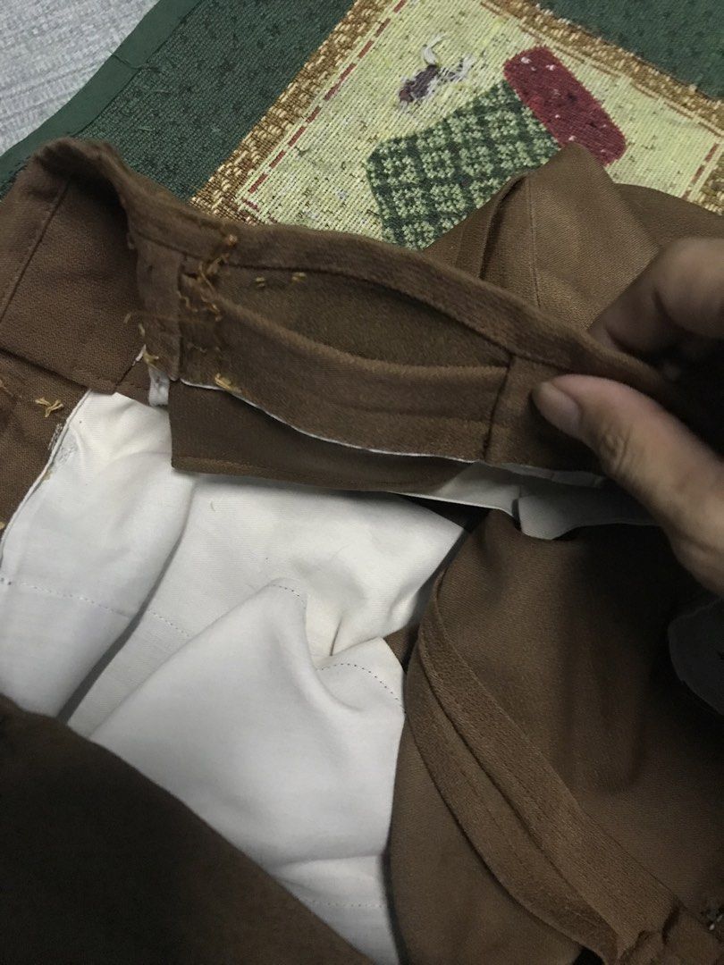 Vintage Flared Trousers (Category: Trousers) located in Pasig City. Submitted by spidegoey (Listing ID 1438289922, Image 3). Description: Vintage Flared Trousers🔥🔥 Perfect for you old money fits🔥🔥 With Hidden pocket inside and great edge 9/10 Cond 10/10 Color rate Pristine Cond🔥🔥 Dimes: W 34 L 39.5 Leghole 12 issue: need wash DM DM DM .