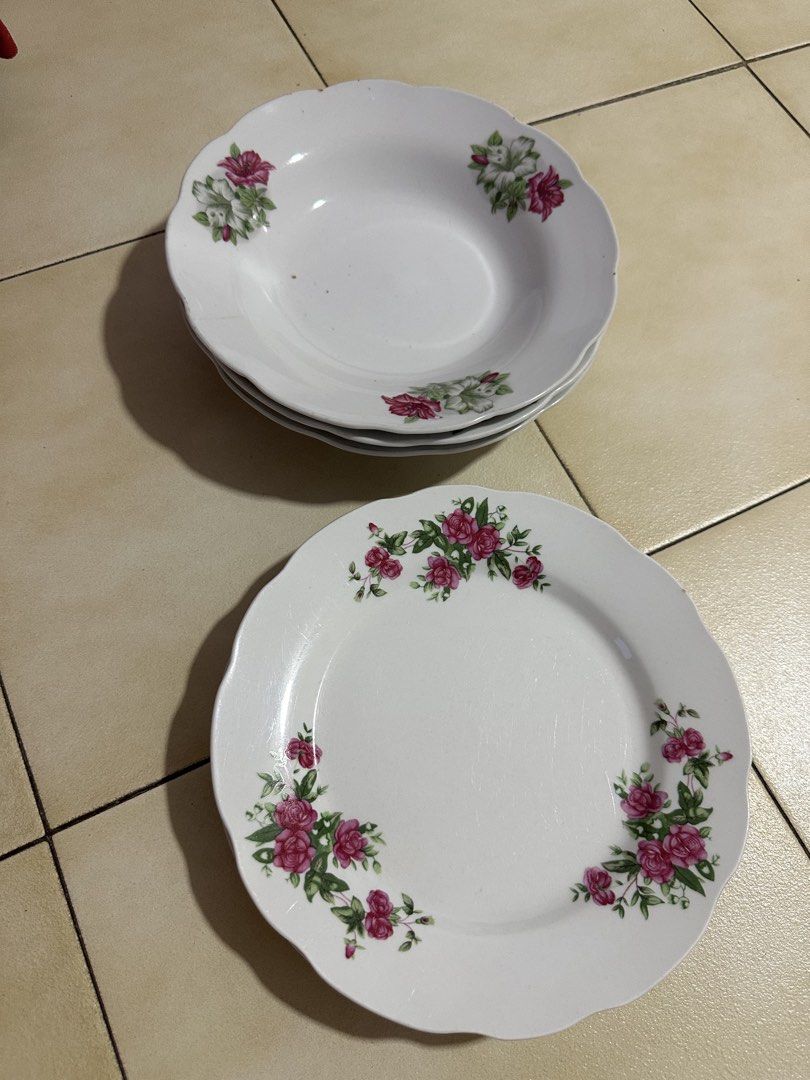 Vintage Floral Plates455836153047296002