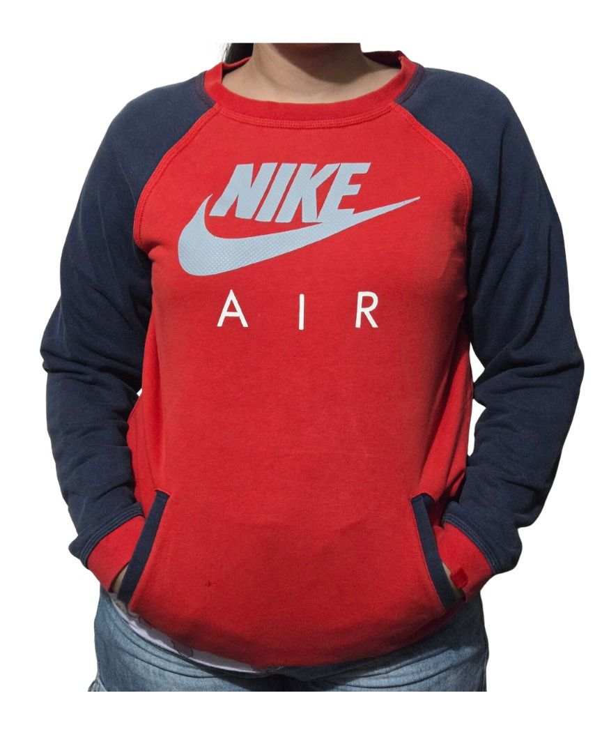 VINTAGE Nike Air Sweatshirt (Category: Coats, Jackets and Outerwear) located in Calamba. Submitted by 2ndvibeph (Listing ID 1438303472, Image 3). Description: .