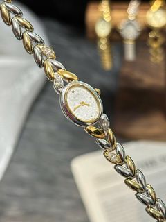 (Category: ) located in . Submitted by vintage.instyle (Listing ID 1438257377, Image 1). Description: .