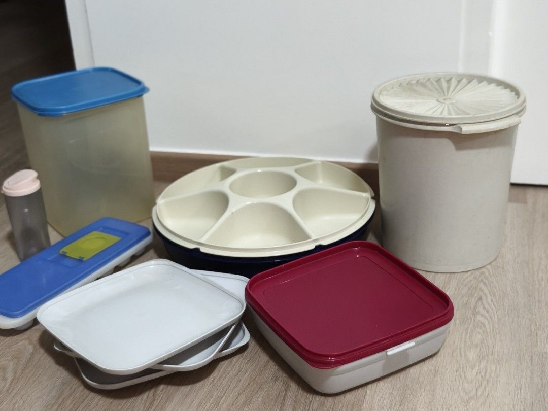 Vintage Tupperware Set - Various Containers455836155018618881