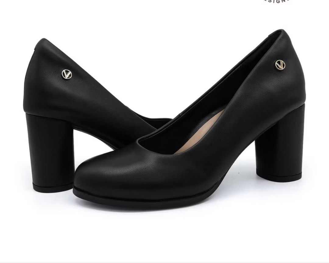 Vionic Women's Heel/Wedge Heels (Category: Heels) located in Mandaluyong City. Submitted by _ackerman (Listing ID 1438163208, Image 3). Description: - Black Vionic women's heels - Block heel design - Podiatrist-designed footbed for comfort - Vionic logo on insole and side - Textured sole for grip - Made of leather - worn thrice, rfs: impulsive buying bought this for ₱6,800 US 9 but can fit 9.5.