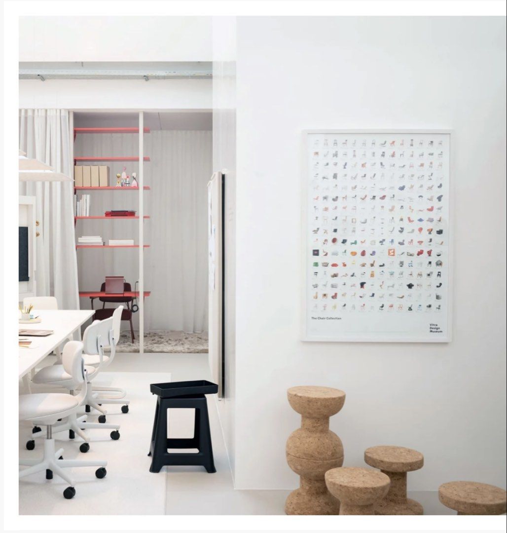 新版Vitra Design Museum The Chair Collection Poster （分類：椅子）位於 Hong Kong。 由 Ss2020 提交（商品編號 1438166576，圖片 2）。簡介： 2024 新版Poster showcases a comprehensive collection of chair designs from the Vitra Design Museum. It features a variety of iconic chairs, including designs from Eero Saarinen, George Nelson, and Joe Colombo. The poster is a great addition for design enthusiasts and those looking to add a touch of modern art to their space.。