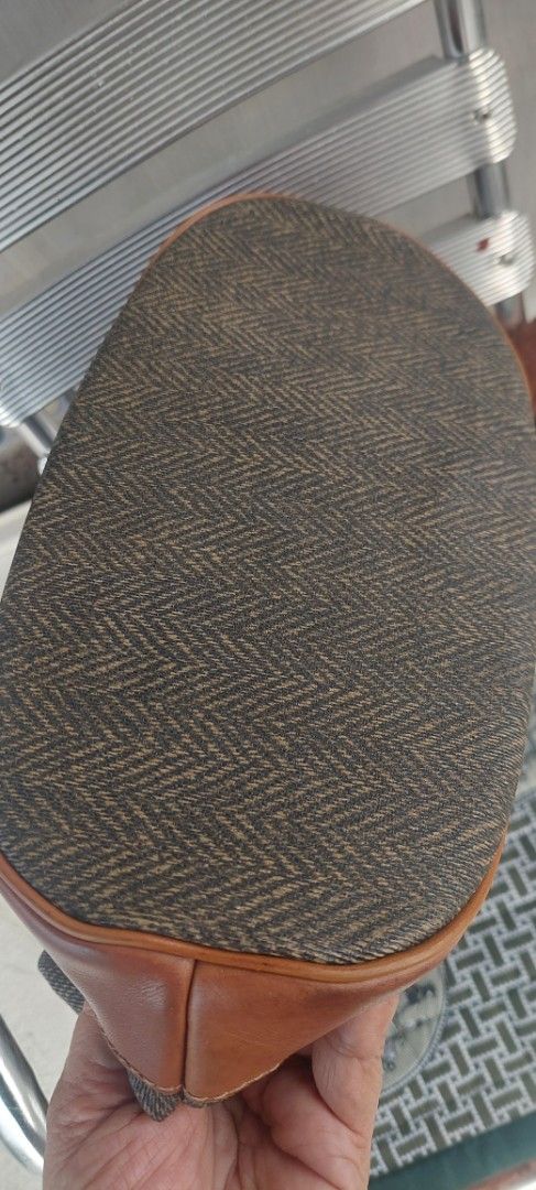 Why Bucket Bag Style (Category: Tote Bags) located in Batangas. Submitted by roams (Listing ID 1438174105, Image 3). Description: - Brown herringbone fabric sling bag - Leather - Adjustable strap - Gold-toned hardware - Unique leather detail on front - Interior pocket wala na lang nakasabit na why just pm.