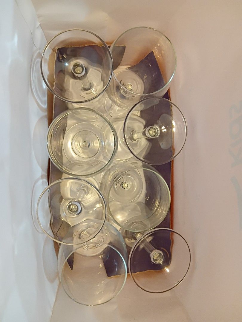 Wine Glasses455730511448657921