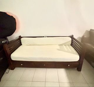 (Category: ) located in . Submitted by ourstufftosell1118 (Listing ID 1438254772, Image 1). Description: .