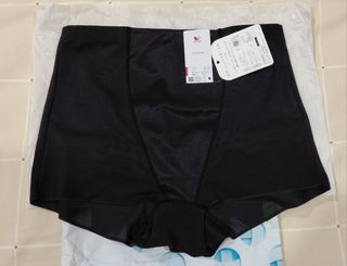 (Category: ) located in . Submitted by aw19611969 (Listing ID 1438231357, Image 1). Description: .
