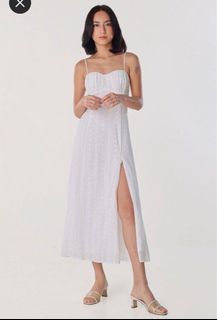 (Category: ) located in . Submitted by clearourcloset (Listing ID 1438183277, Image 1). Description: .