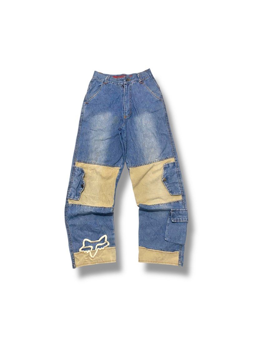 Y2K Fox Racing Big Pocket Pants (Category: Jeans) located in Cavite. Submitted by plankdalooter (Listing ID 1438230270, Image 1). Description: 28 waistline 40 length 8.5 hem excelent condition.